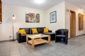 Tv, dvd-afspiller, stereoanlæg