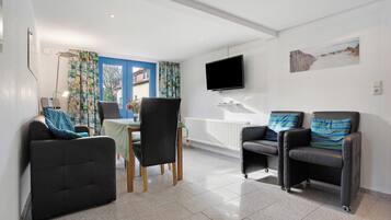 Télévision, lecteur de DVD, chaßne hi-fi