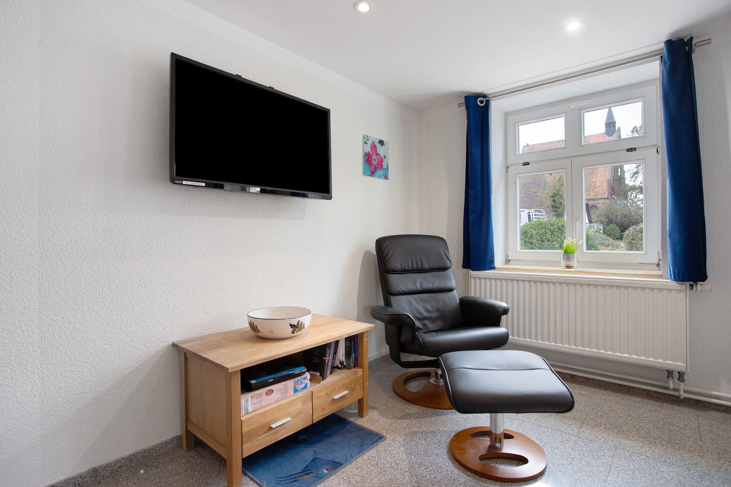 Fernseher, DVD-Player, Stereoanlage