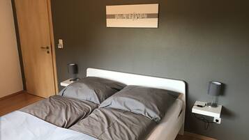 2 Schlafzimmer, Bügeleisen/Bügelbrett, kostenloses WLAN, Bettwäsche