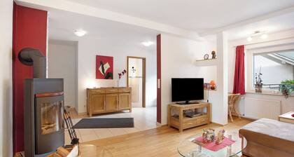 Appartement 'Ferienwohnung Königshof 3' avec jardin partagé, balcon et Wi-Fi