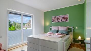 1 habitación, tabla de planchar con plancha, wifi gratis y ropa de cama