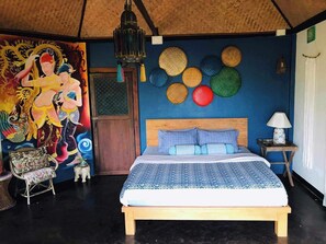Standard Room, 1 Queen Bed, Private Bathroom, Hill View | Free WiFi, bed sheets - The Lookout Pai (Pai)