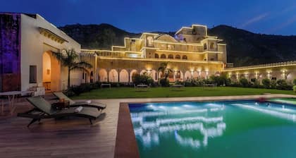 Khawa Palace and Resort