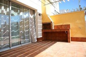 Terrace/patio - Relaxing Family Beach Home (Creixell)