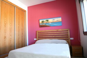 3 slaapkamers, reisbedje, gratis wifi