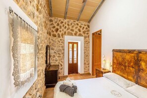 5 Schlafzimmer, Reisekinderbett, WLAN
