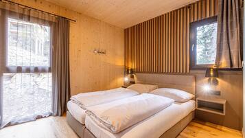 4 bedrooms, free WiFi