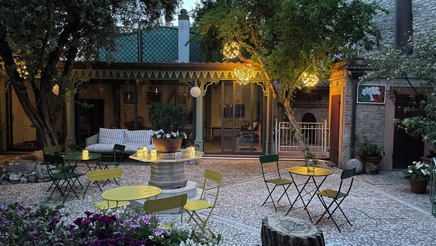 Exterior - Chez Papa (Ravenna)