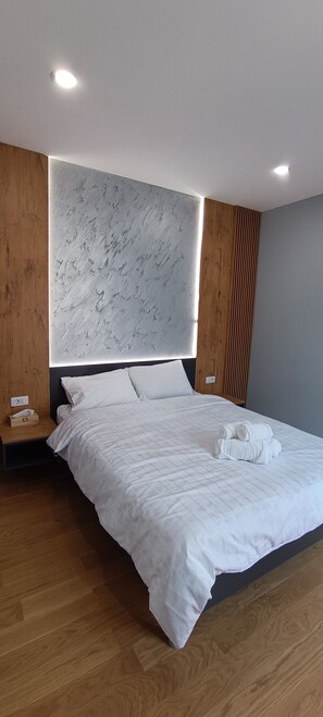 2 camere, culla da viaggio, Wi-Fi gratuito, lenzuola