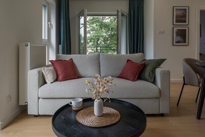 Spacious Apartment for 2 by Renters