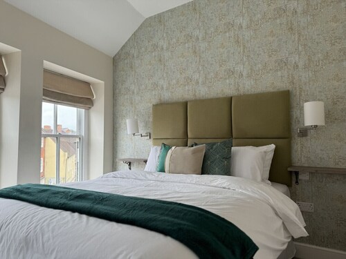 Class Stays - Room 6