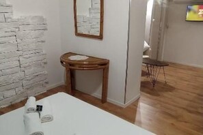 1 dormitorio, wifi, ropa de cama