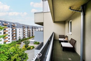 Balcony - Studio Parking Centrum by Renters (Wroclaw)