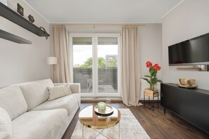 Studio, Balkon | Schreibtisch, laptopgeeigneter Arbeitsplatz, kostenloses WLAN