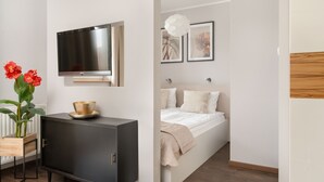 24-cm-Flachbildfernseher mit Kabelempfang
