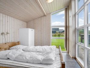 3 bedrooms, WiFi