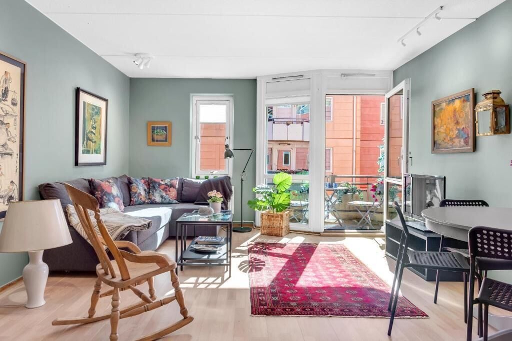 Premium Apartment | Living area | 40-inch TV with cable channels