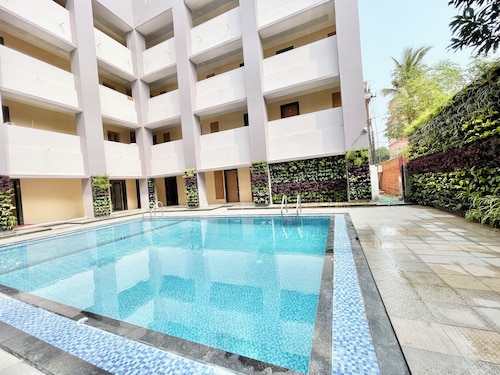 Hotel Rockbay-near sea beach & temple