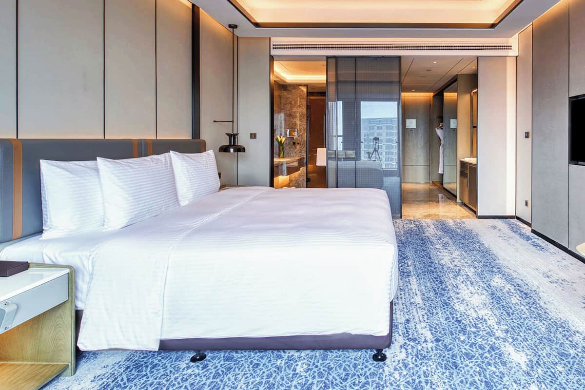Premium bedding, down duvets, minibar, in-room safe
