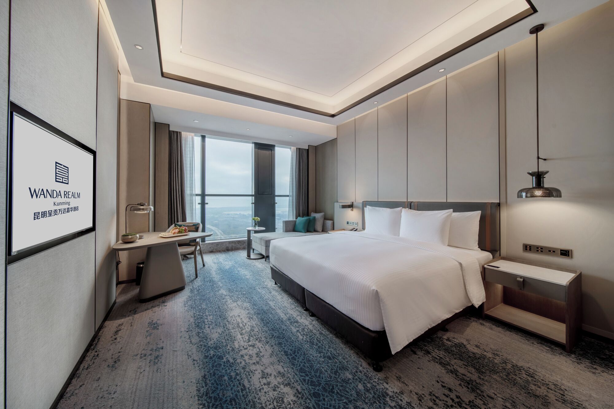 Executive Single Room, Non Smoking | Premium bedding, down comforters, minibar, in-room safe