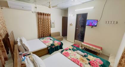 Hotel Labbaik Three Residential