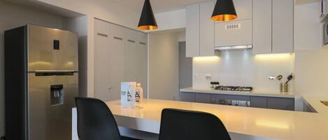 Fridge, microwave, oven, stovetop