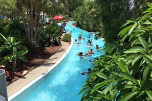 A heated pool - Good Vibes Villa – Gulf Access Canal, Heated Pool/Hot Tub, Paddle Boards & Game Room! (Cape Coral)
