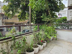 Terrace/patio - Two Green Park Bed & Breakfast (New Delhi)
