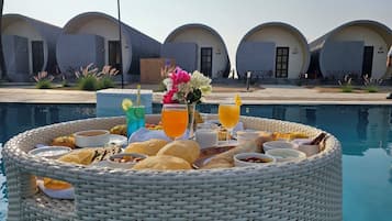 Free daily buffet breakfast