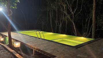 Kolam infiniti