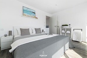 2 chambres, fer et planche à repasser, lit parapluie, Wi-Fi gratuit