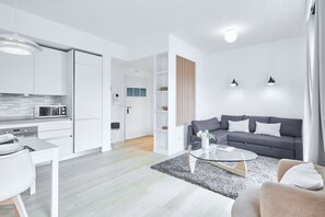 TV - Easylife - Apartment with terrace in Buenos Aires (Milano)