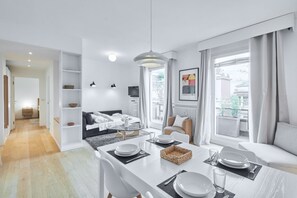 TV - Easylife - Apartment with terrace in Buenos Aires (Milano)