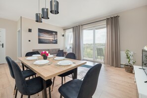 Apartment, 2 Schlafzimmer, Balkon | Eigene Küche
