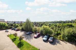 Apartment, 2 Bedrooms, Balcony | Street view