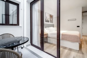 Studio with Terrace