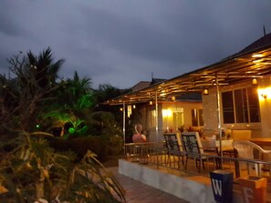 Front of property - Nuch's Apple Guest House (Si Bun Rueang)