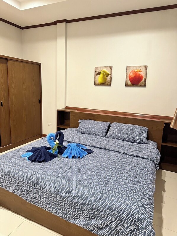 Habitación clásica doble, patio, vistas al jardín | Sistema de insonorización y wifi gratis