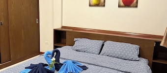 Nuch's Apple Guest House