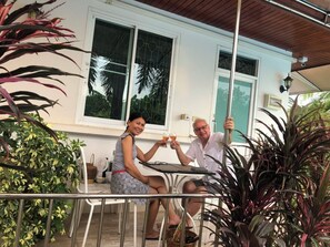 Habitación clásica doble, patio, vistas al jardín | Terraza o patio