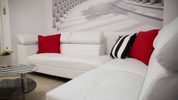 Apartment | 2 bedrooms, desk