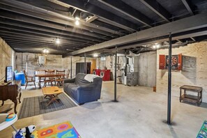 Interior - Fawn Lake Cottage for Families Looking for Privacy (Wisconsin Dells)