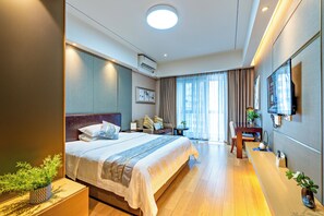 Elite Apartment | Premium bedding, pillowtop beds, individually furnished, desk - Keluowei International Apartment Hotel (Guangzhou)