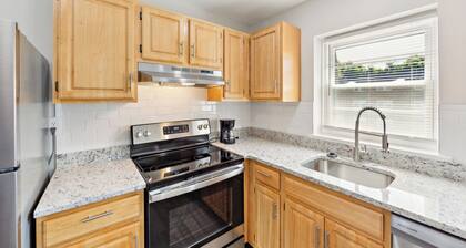 Pine Brook 509 I Corporate 1.5Br Apt I Parking
