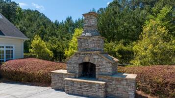 Enceinte de lâhĂ©bergement