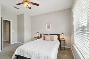 1 Schlafzimmer, Schreibtisch, Bügeleisen/Bügelbrett, kostenloses WLAN