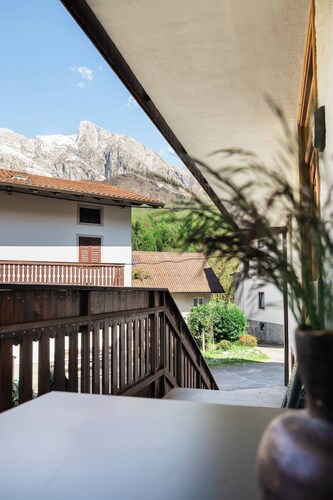 Stylish renovated apartment in beautiful mountain village
