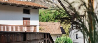 Stylish renovated apartment in beautiful mountain village