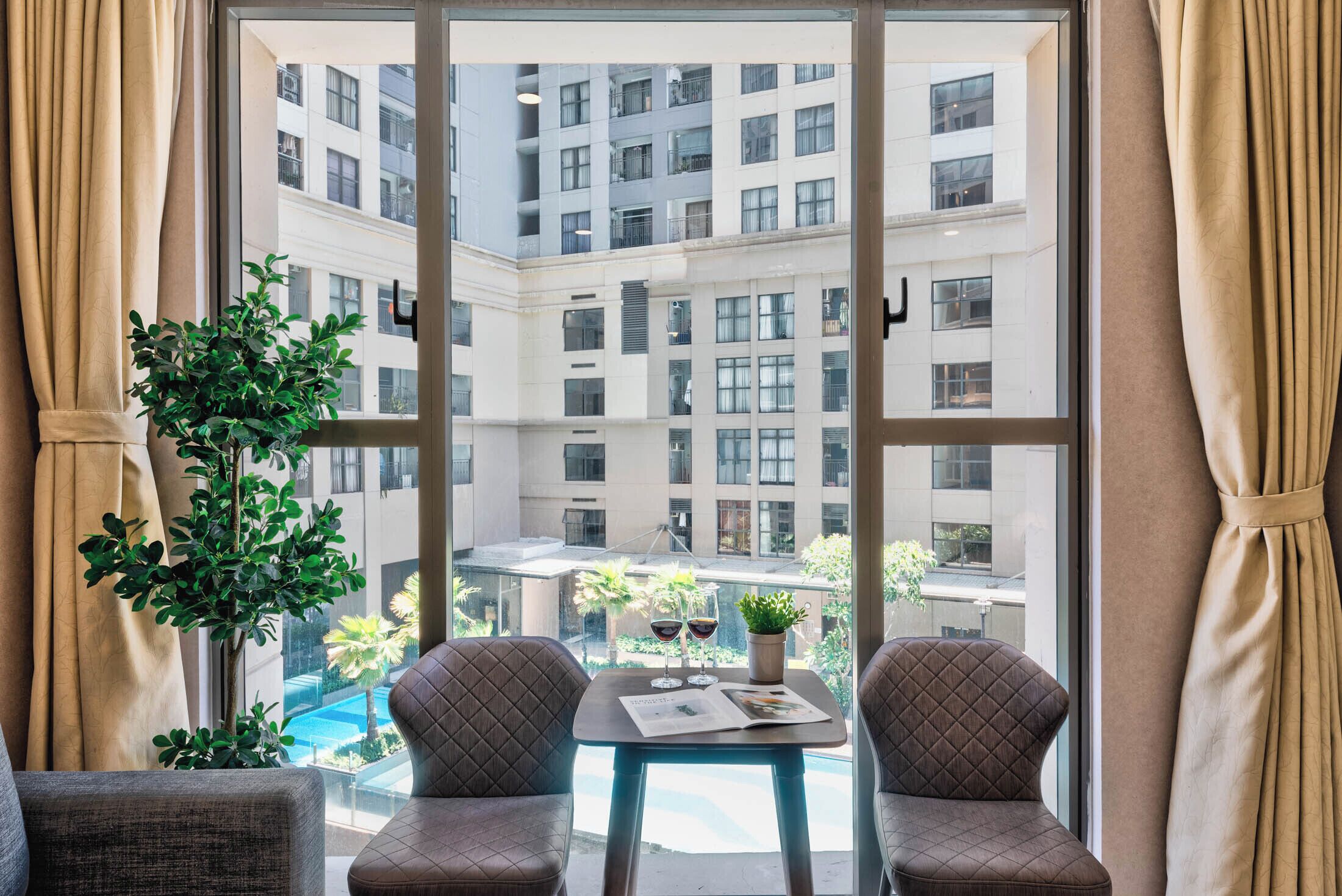 Family Double Room | Premium bedding, in-room safe, individually furnished, desk